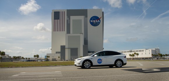 Astronauts Behnken And Hurley Complete Spacex Demo 2 Dress Rehearsal With Issbnd Tesla Model X Space Explored
