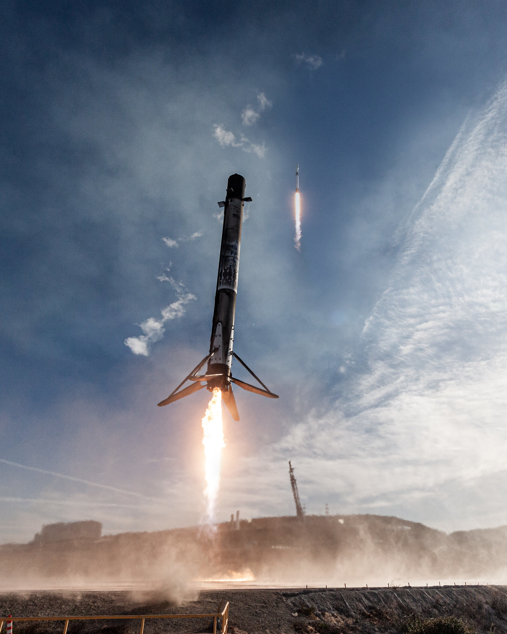 RTLS: How SpaceX returns Falcon 9 rocket boosters to land