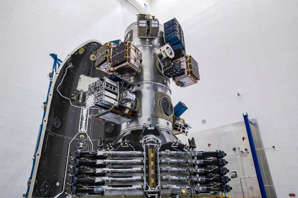SpaceX preparing to upgrade Starlink satellites to 1.5 and 2.0 variants