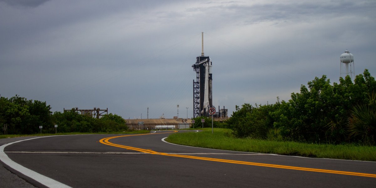 spacex crs-23 falcon 9 before launch