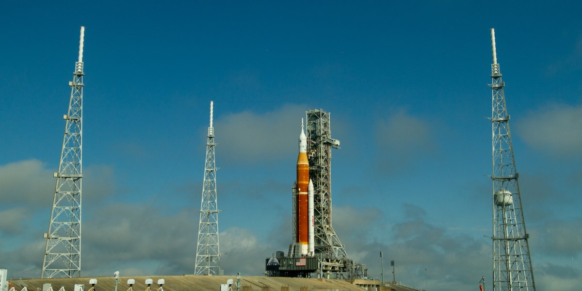 SLS for Artemis I at the pad for Wet Dress rehearsal