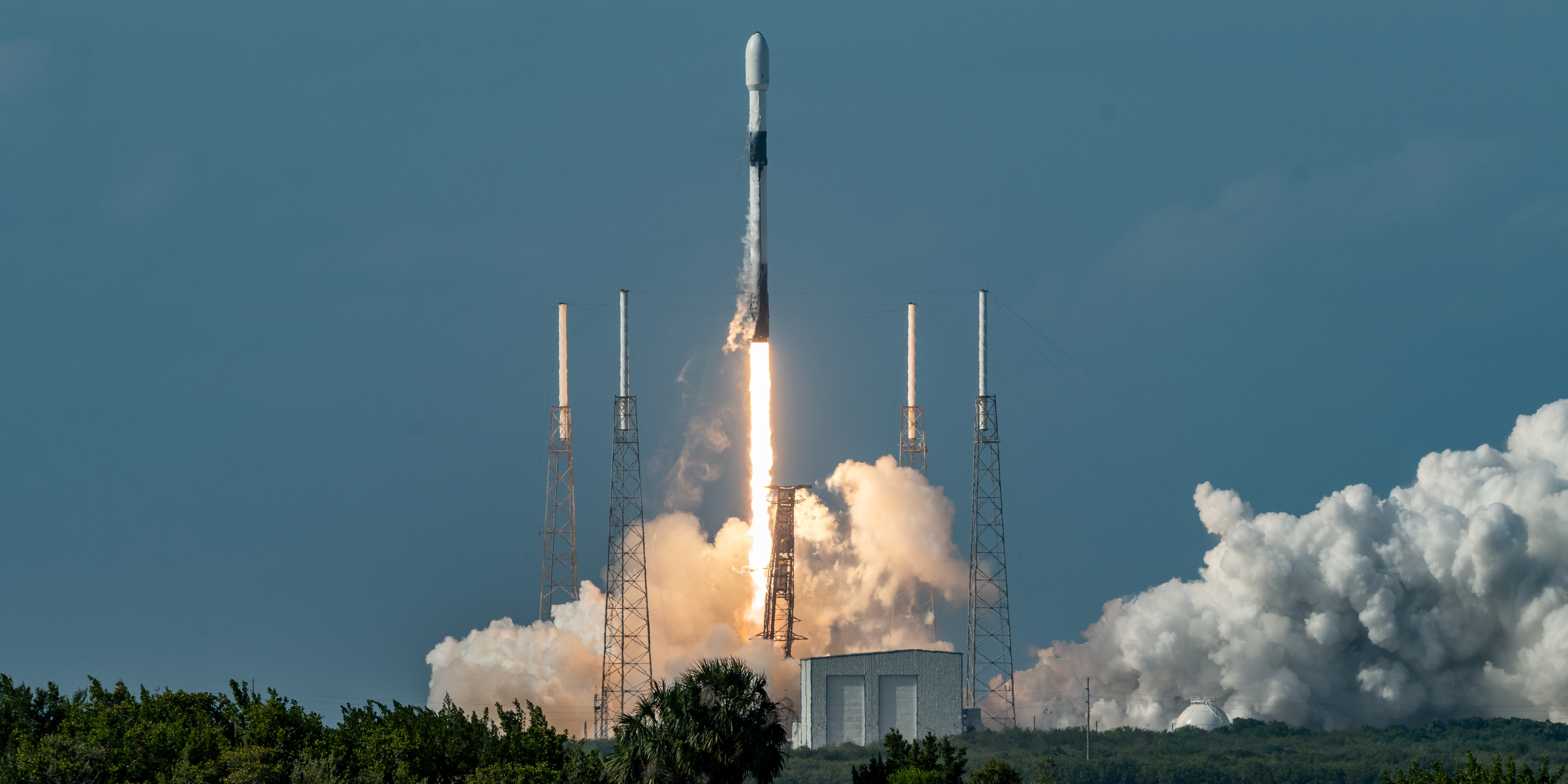 Launch Spotlight: Starlink Group 4-16 − SpaceX Launches New Batch Of ...