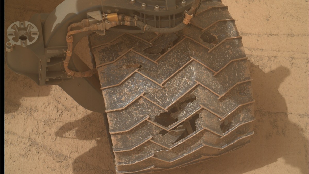curiosity rover wheel holes