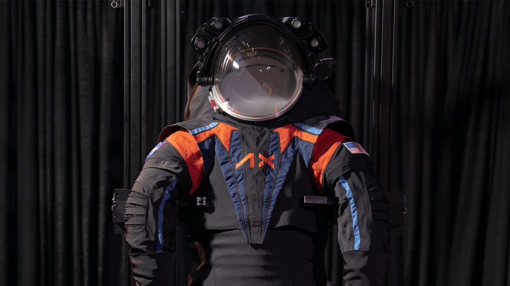 Axiom-artemis-spacesuit.jpg?quality=82&strip=all&w=1024