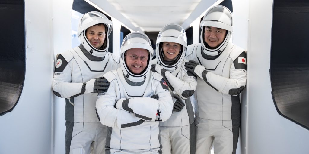 SpaceX crew-11 launch stream